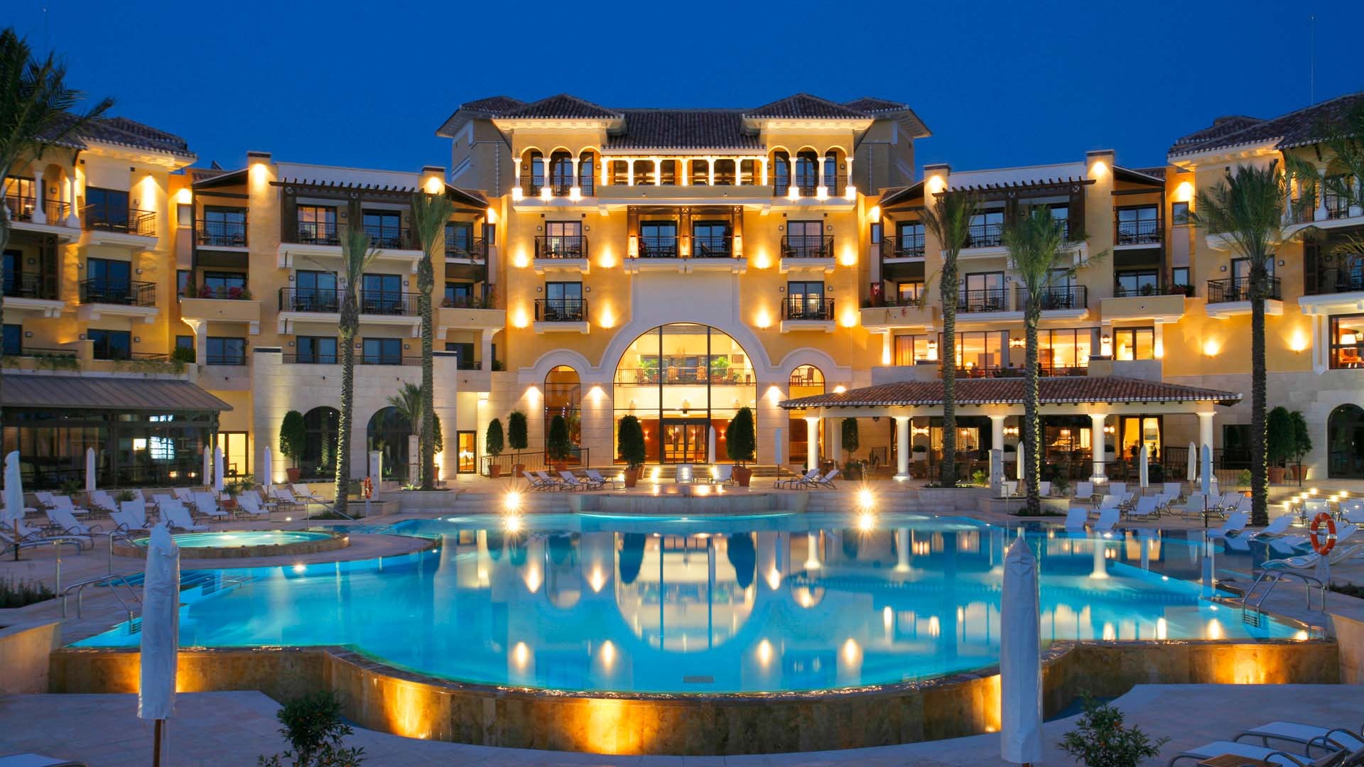 Hospitality & Facility Management